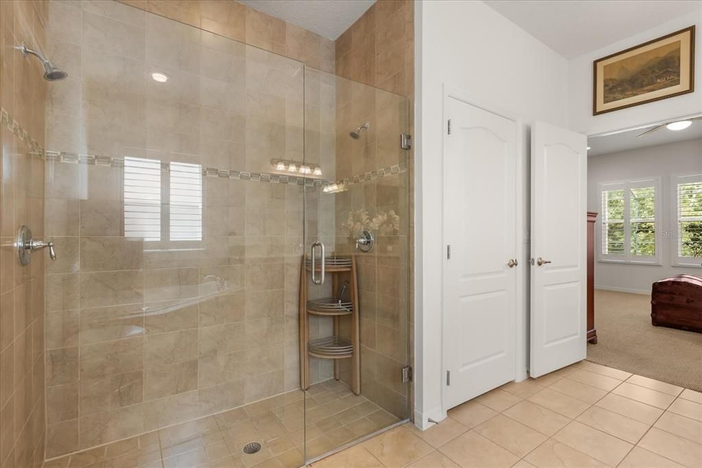 Active With Contract: $869,900 (4 beds, 3 baths, 3800 Square Feet)