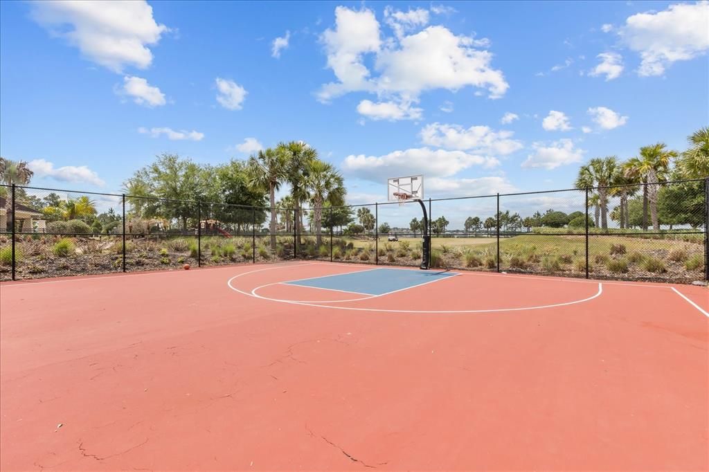 Active With Contract: $869,900 (4 beds, 3 baths, 3800 Square Feet)
