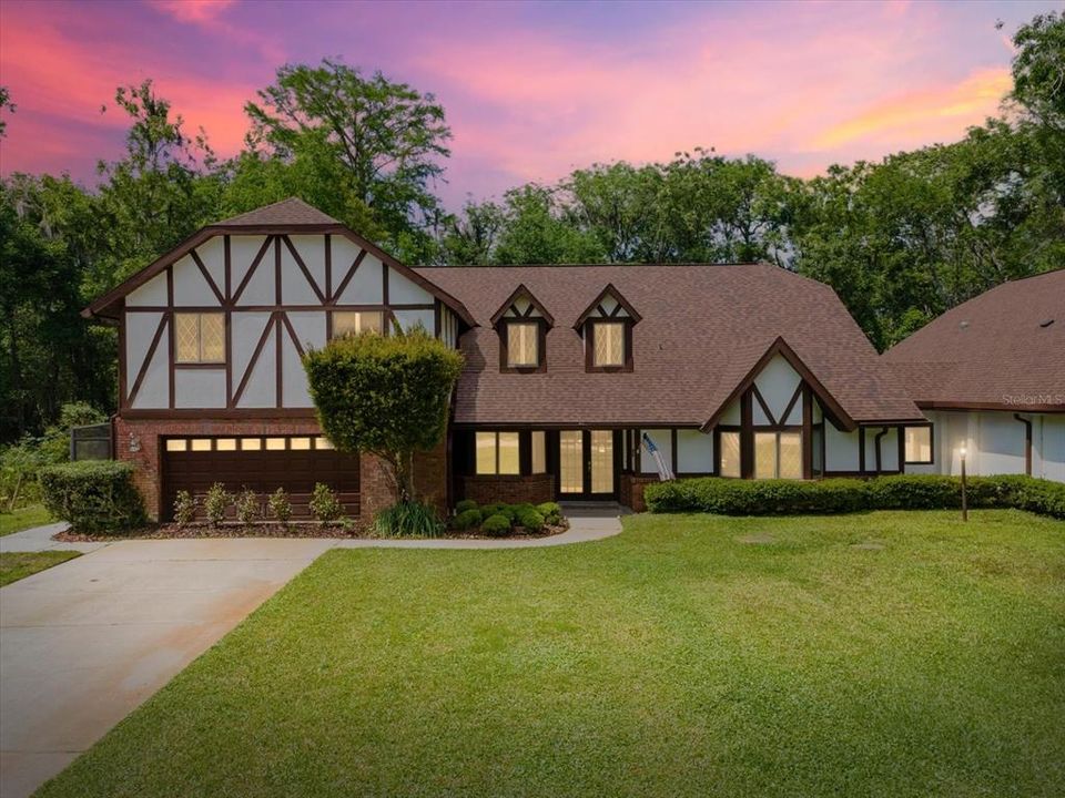 For Sale: $1,250,000 (5 beds, 4 baths, 3954 Square Feet)