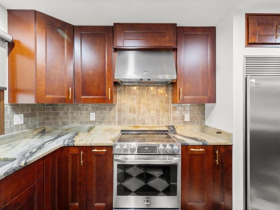For Sale: $1,250,000 (5 beds, 4 baths, 3954 Square Feet)