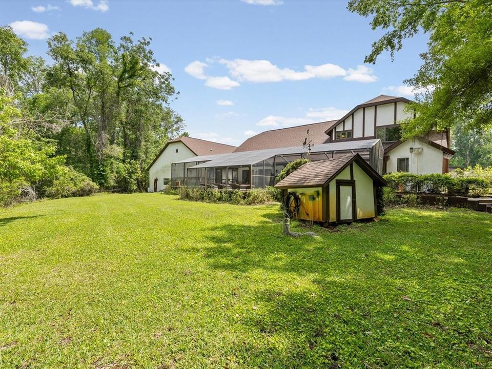 For Sale: $1,250,000 (5 beds, 4 baths, 3954 Square Feet)