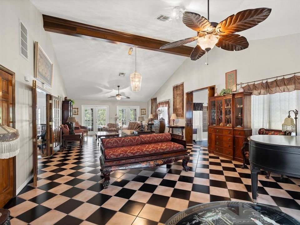 For Sale: $1,250,000 (5 beds, 4 baths, 3954 Square Feet)