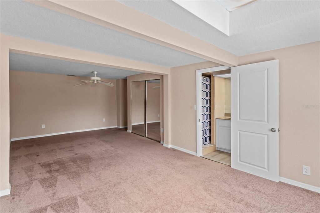 For Sale: $369,000 (2 beds, 2 baths, 1444 Square Feet)
