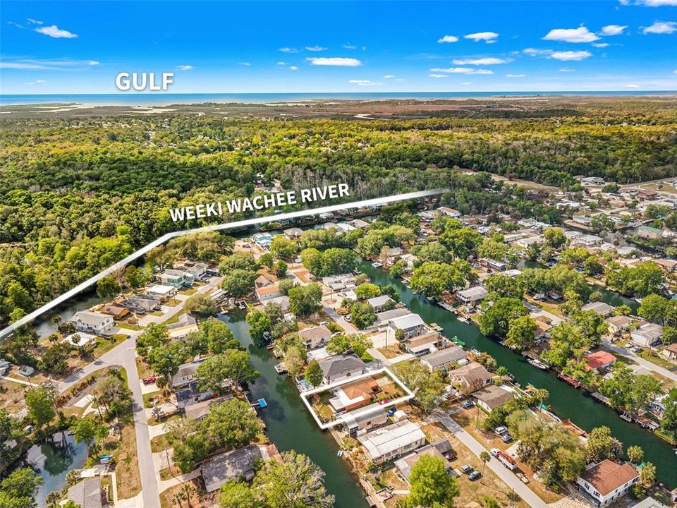 For Sale: $369,000 (2 beds, 2 baths, 1444 Square Feet)