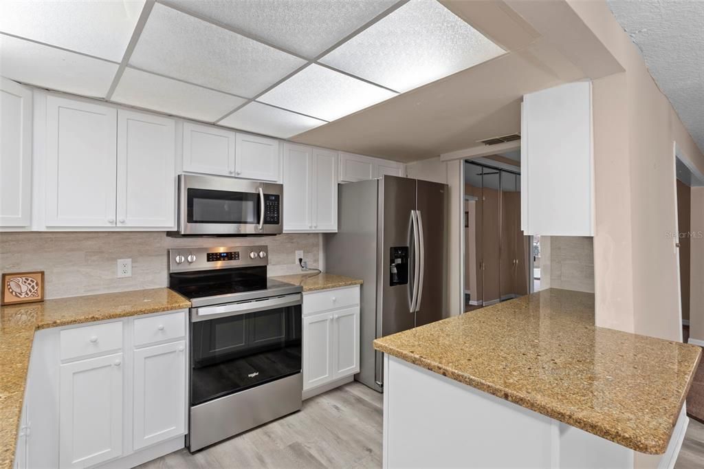 For Sale: $369,000 (2 beds, 2 baths, 1444 Square Feet)