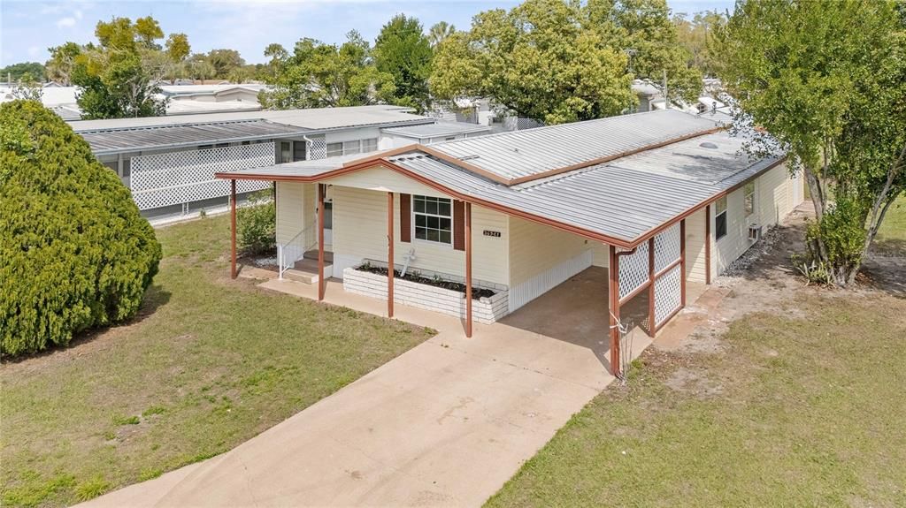 For Sale: $99,900 (2 beds, 1 baths, 798 Square Feet)