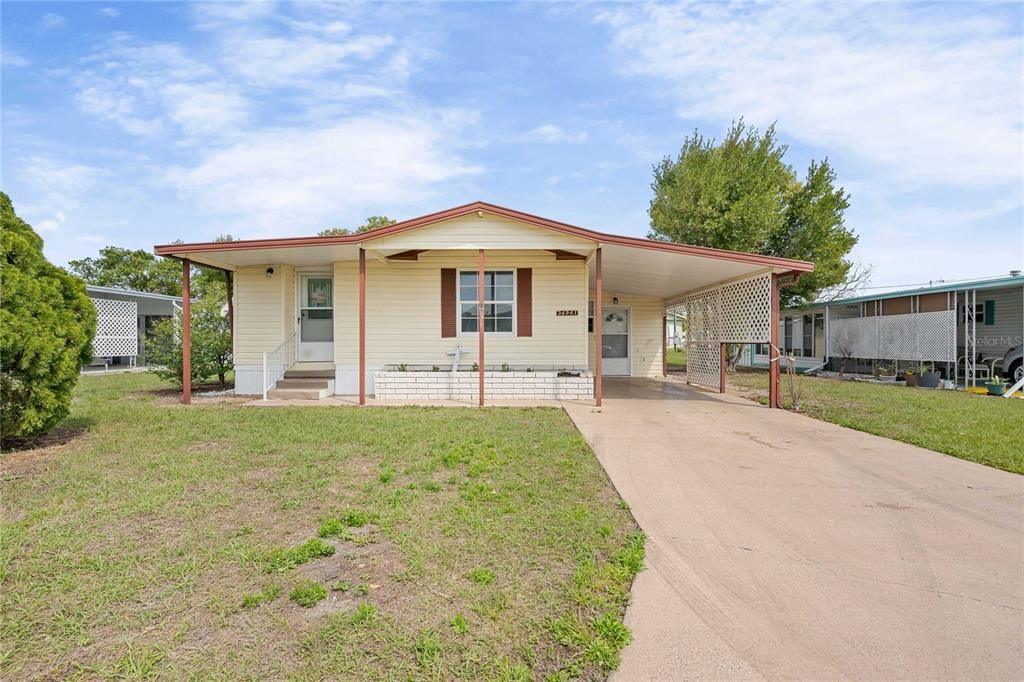 For Sale: $99,900 (2 beds, 1 baths, 798 Square Feet)