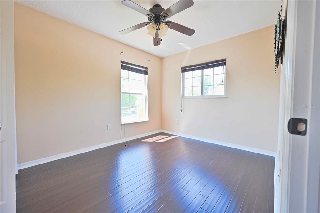 Active With Contract: $549,900 (4 beds, 2 baths, 2752 Square Feet)