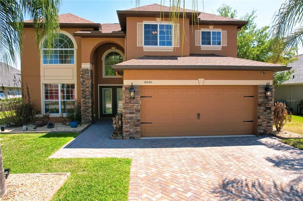 Active With Contract: $549,900 (4 beds, 2 baths, 2752 Square Feet)