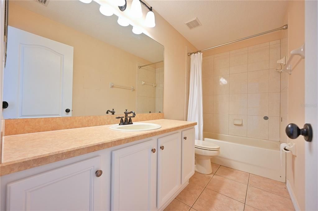 Active With Contract: $549,900 (4 beds, 2 baths, 2752 Square Feet)