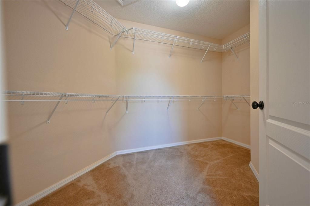 Active With Contract: $549,900 (4 beds, 2 baths, 2752 Square Feet)