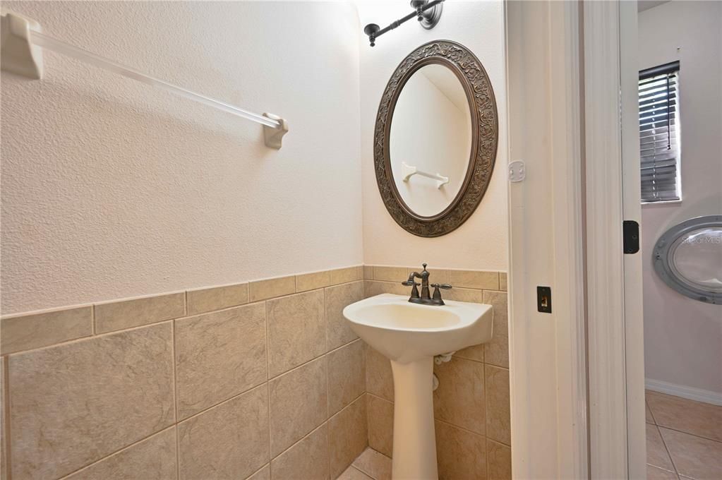 Active With Contract: $549,900 (4 beds, 2 baths, 2752 Square Feet)