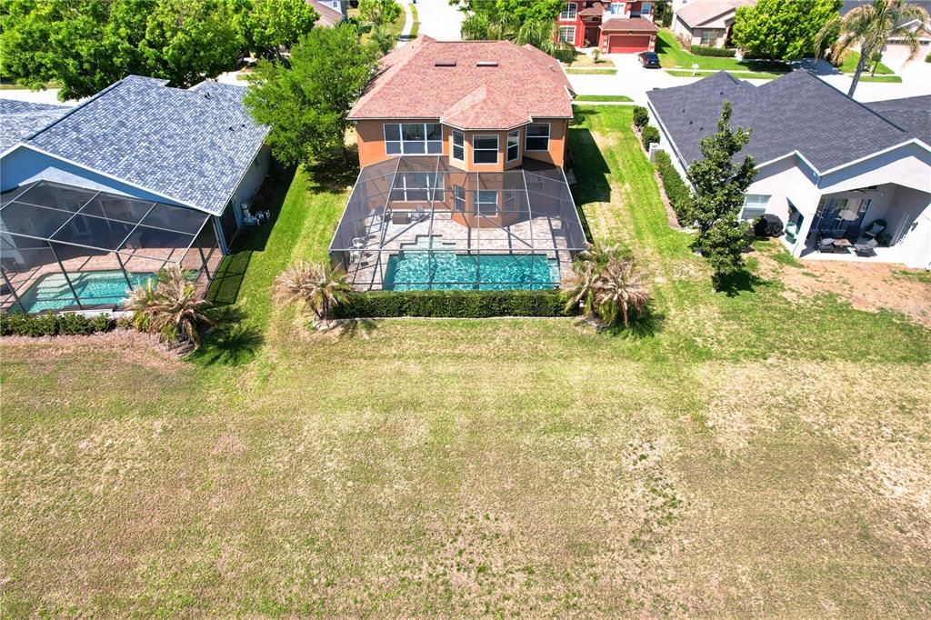Active With Contract: $549,900 (4 beds, 2 baths, 2752 Square Feet)