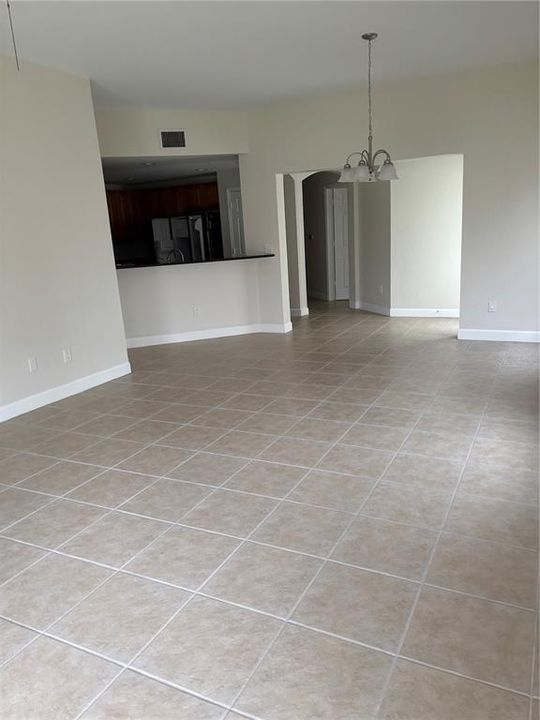 В аренду: $1,700 (2 спален, 2 ванн, 1306 Квадратных фут)