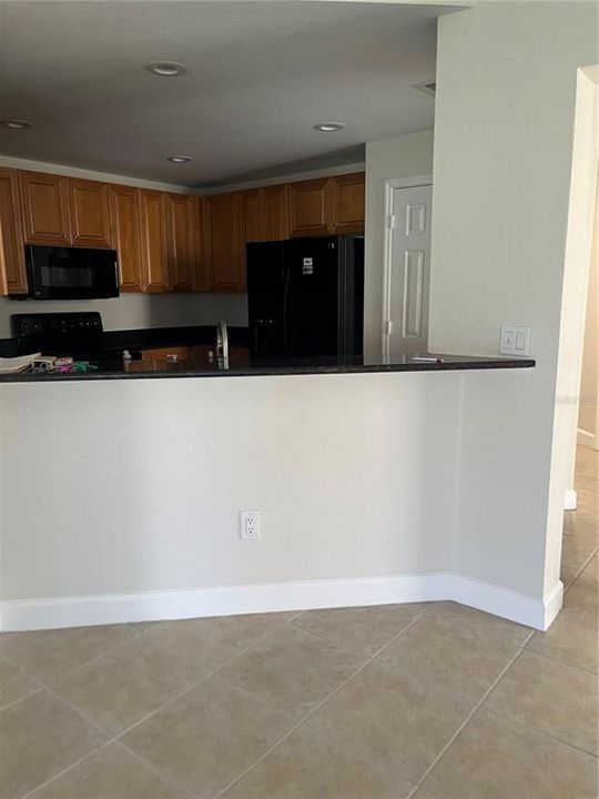 В аренду: $1,700 (2 спален, 2 ванн, 1306 Квадратных фут)