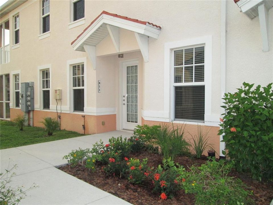 В аренду: $1,700 (2 спален, 2 ванн, 1306 Квадратных фут)