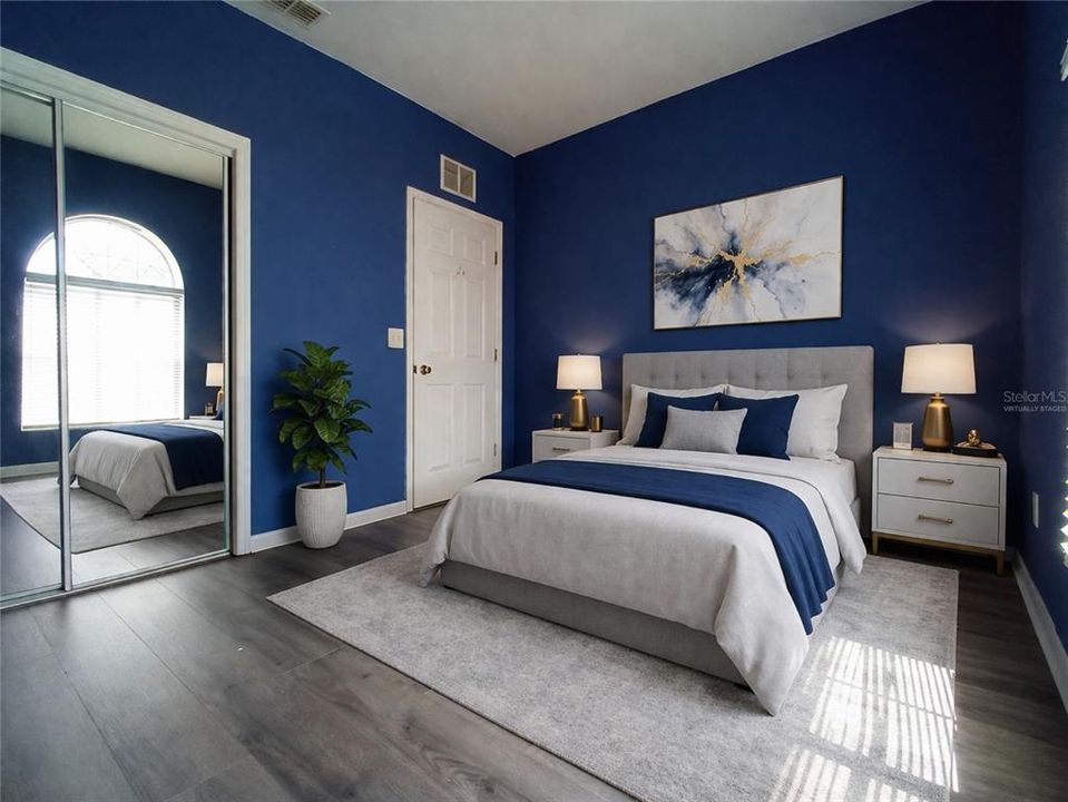 For Sale: $139,900 (2 beds, 2 baths, 981 Square Feet)