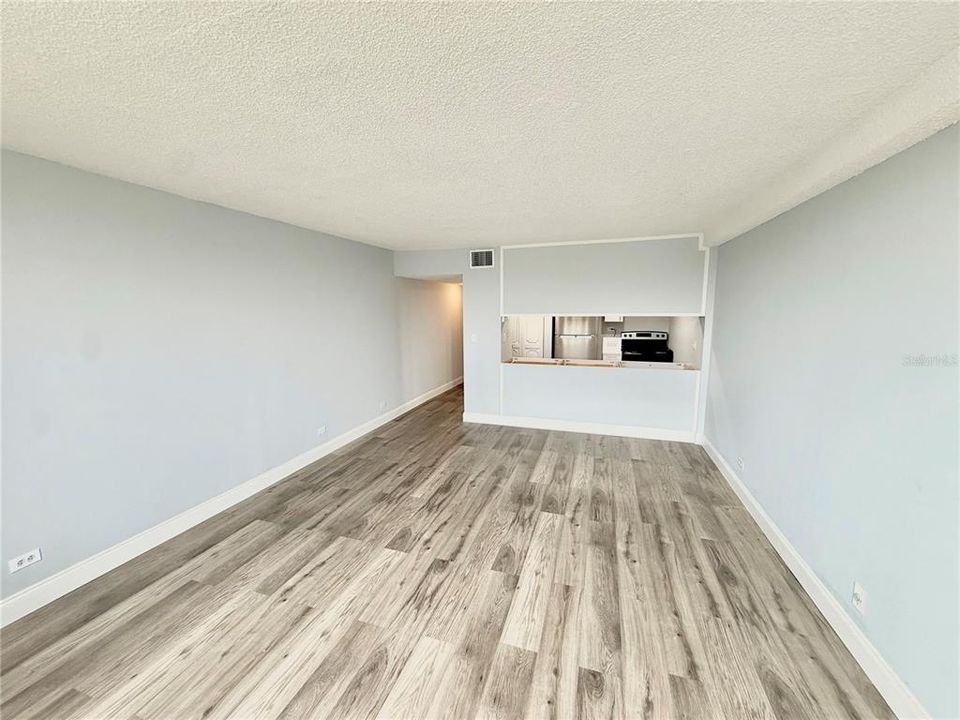 Activo con contrato: $95,000 (1 camas, 1 baños, 420 Pies cuadrados)