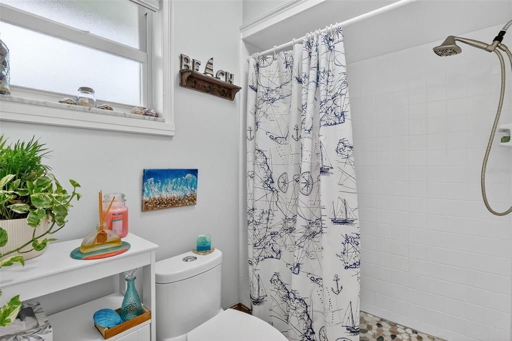 En Venta: $500,000 (3 camas, 2 baños, 1833 Pies cuadrados)