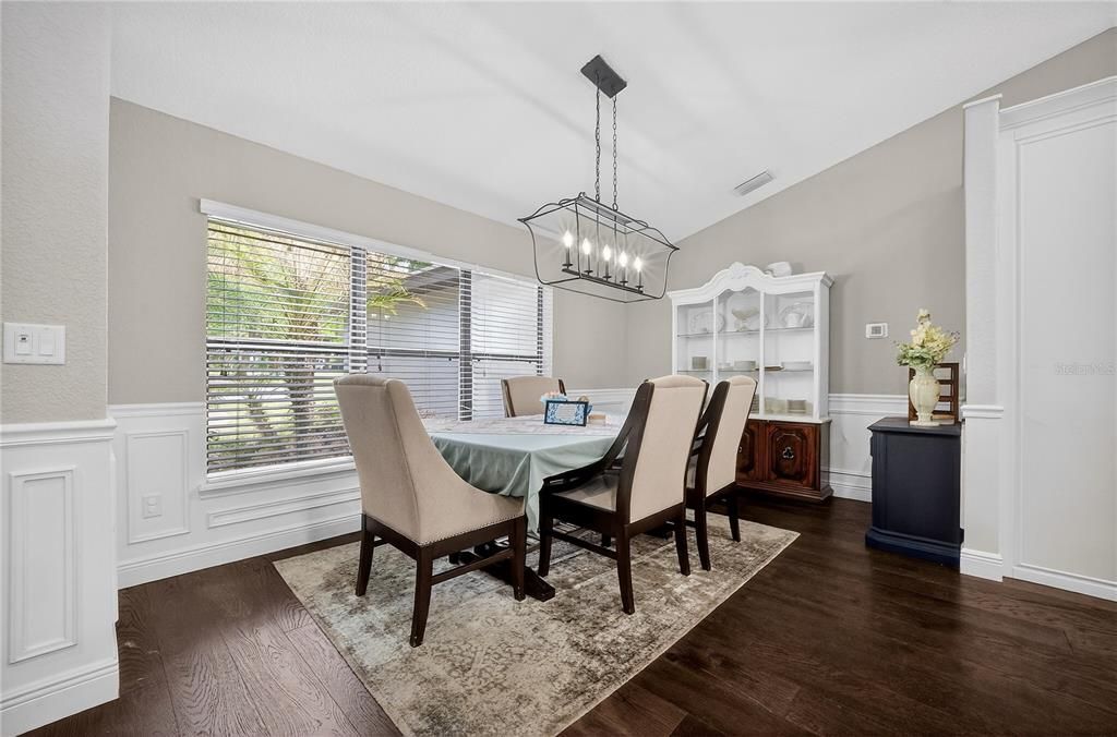 Activo con contrato: $699,900 (4 camas, 2 baños, 2891 Pies cuadrados)