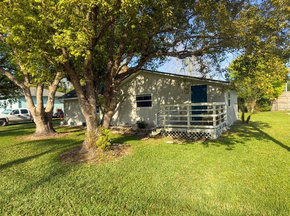 For Sale: $284,900 (2 beds, 2 baths, 850 Square Feet)