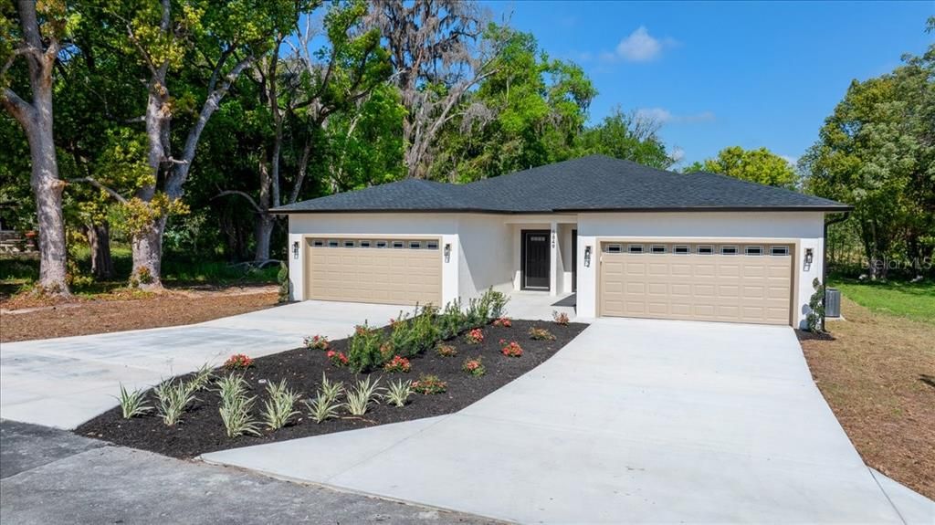 For Sale: $524,900 (6 beds, 0 baths, 2580 Square Feet)