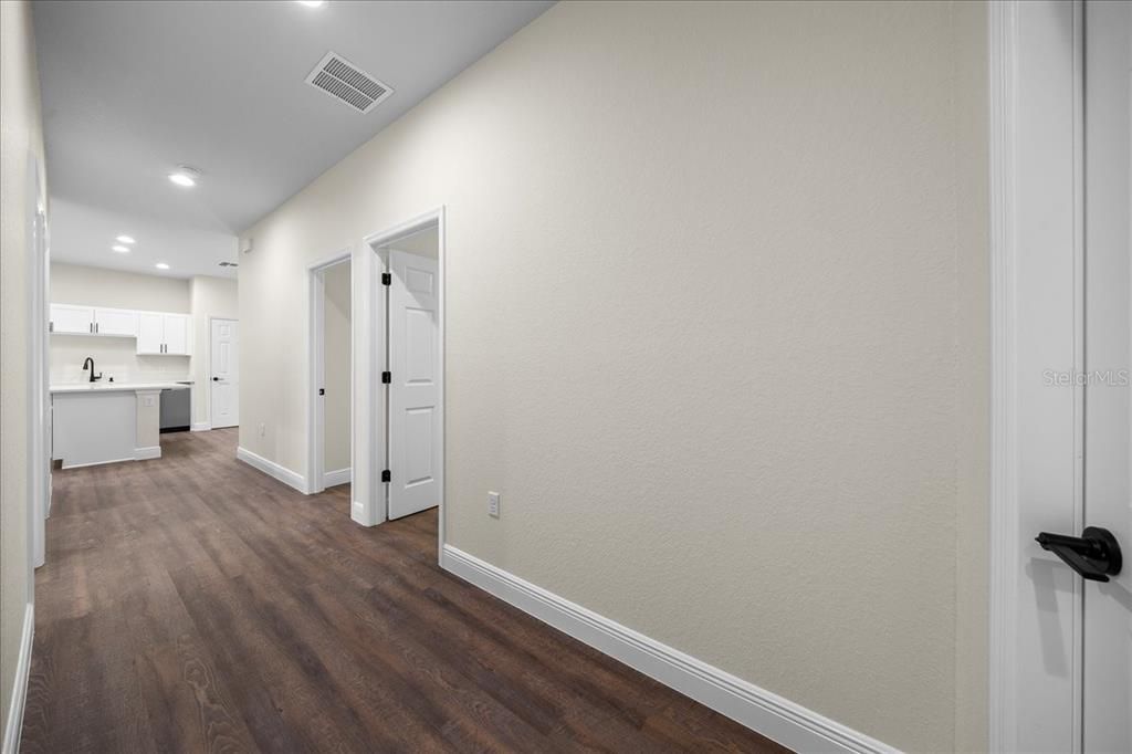 For Sale: $524,900 (6 beds, 0 baths, 2580 Square Feet)