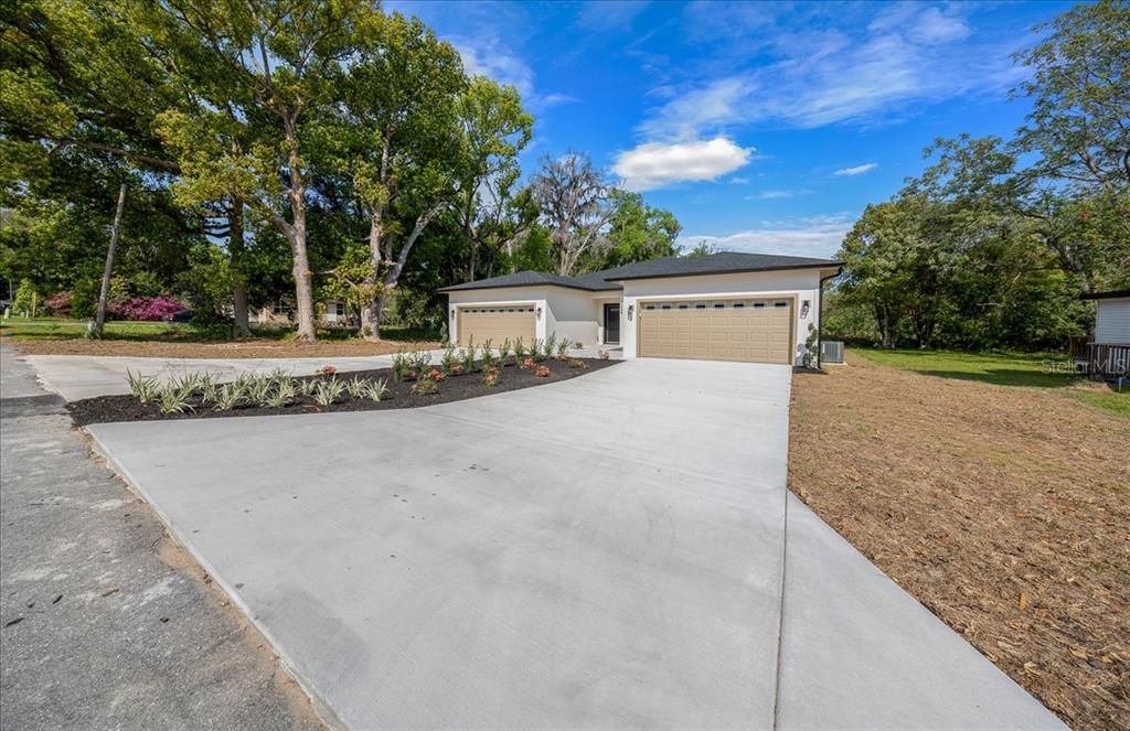 For Sale: $524,900 (6 beds, 0 baths, 2580 Square Feet)