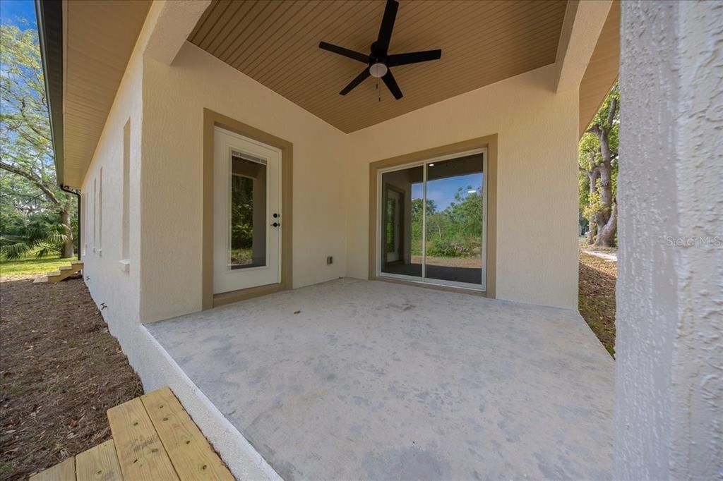 For Sale: $524,900 (6 beds, 0 baths, 2580 Square Feet)