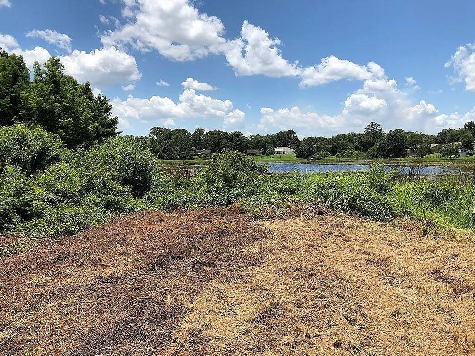 En Venta: $41,900 (0.15 acres)