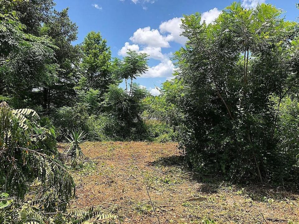 En Venta: $41,900 (0.15 acres)