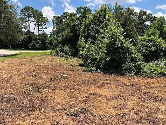 En Venta: $41,900 (0.15 acres)