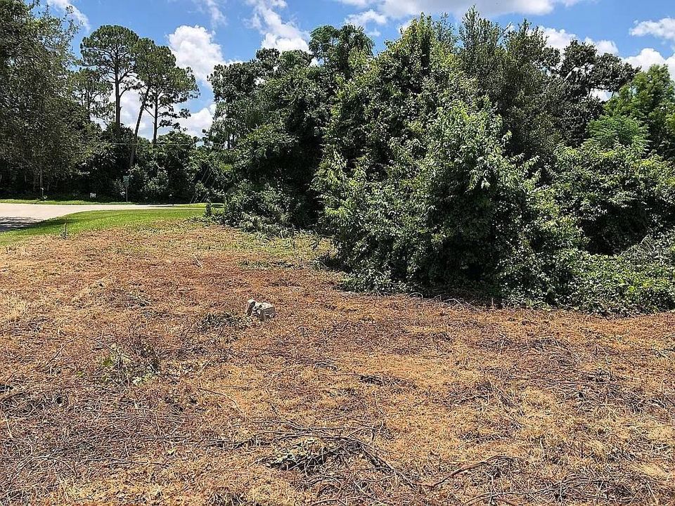 En Venta: $41,900 (0.15 acres)