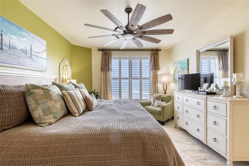 待售: $983,241 (3 贝兹, 3 浴室, 2570 平方英尺)