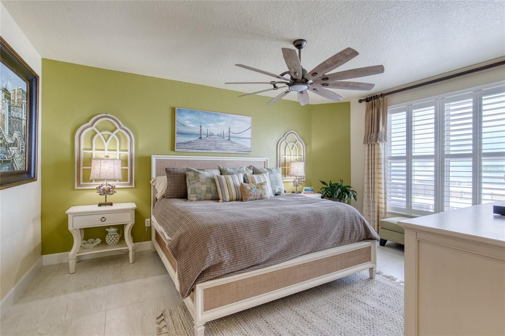 待售: $983,241 (3 贝兹, 3 浴室, 2570 平方英尺)