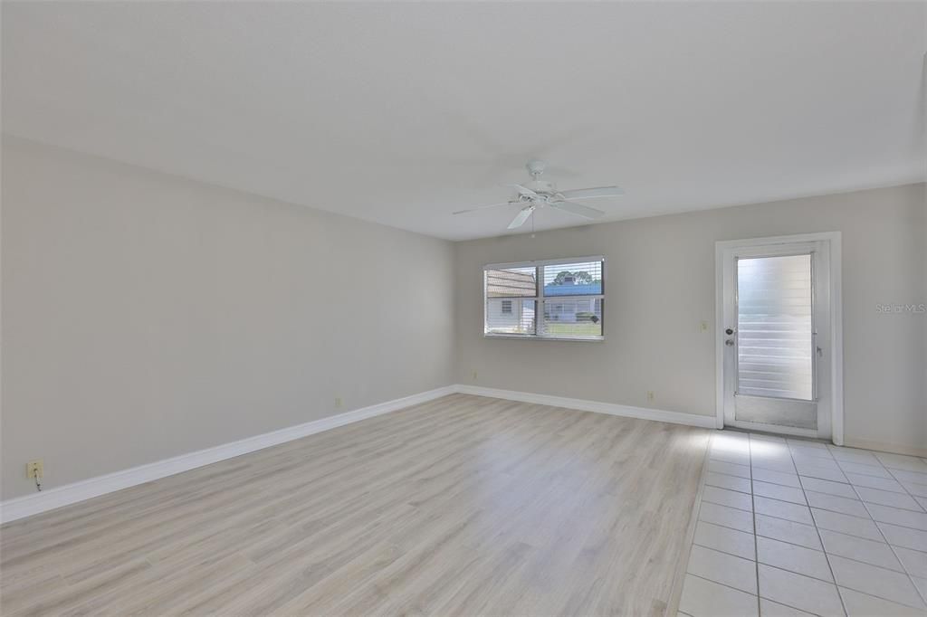 For Sale: $90,000 (2 beds, 2 baths, 960 Square Feet)