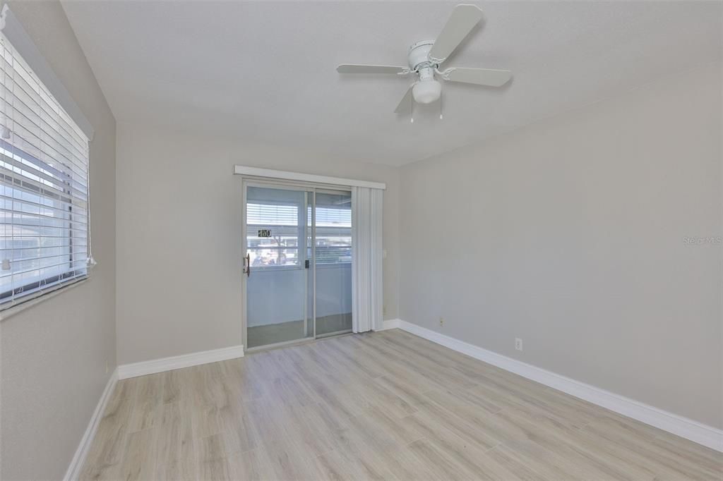 For Sale: $90,000 (2 beds, 2 baths, 960 Square Feet)