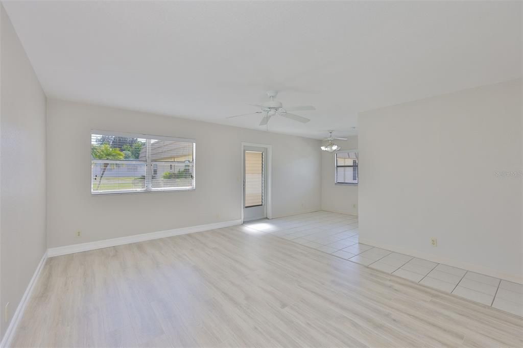 For Sale: $90,000 (2 beds, 2 baths, 960 Square Feet)