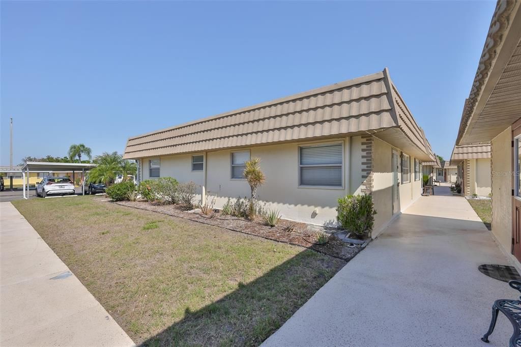 For Sale: $90,000 (2 beds, 2 baths, 960 Square Feet)