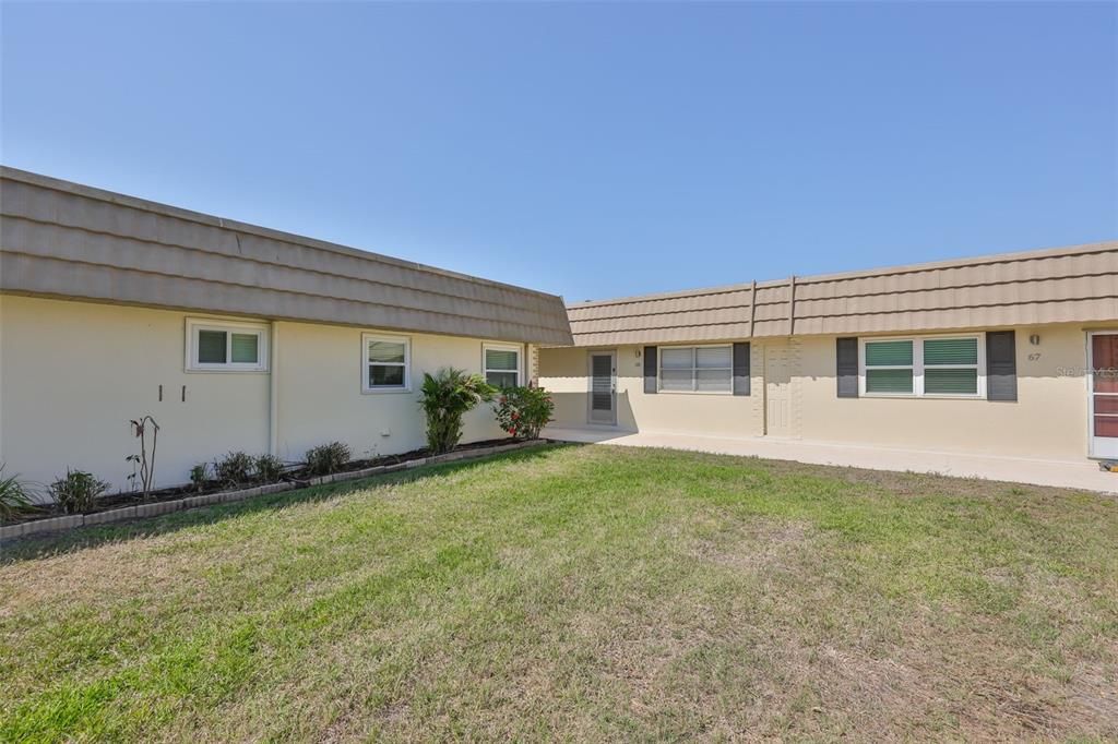 For Sale: $90,000 (2 beds, 2 baths, 960 Square Feet)