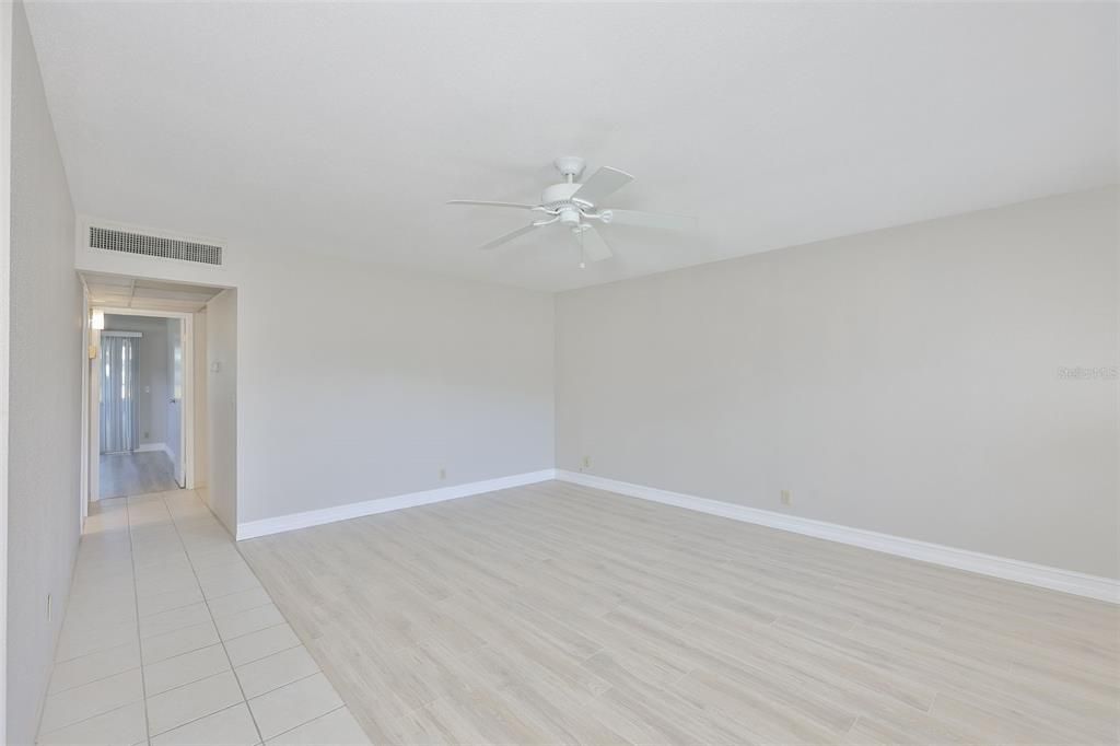 For Sale: $90,000 (2 beds, 2 baths, 960 Square Feet)