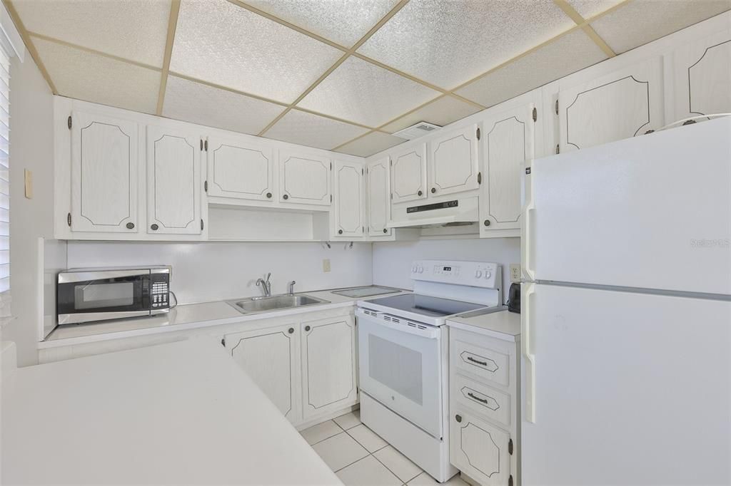 For Sale: $90,000 (2 beds, 2 baths, 960 Square Feet)