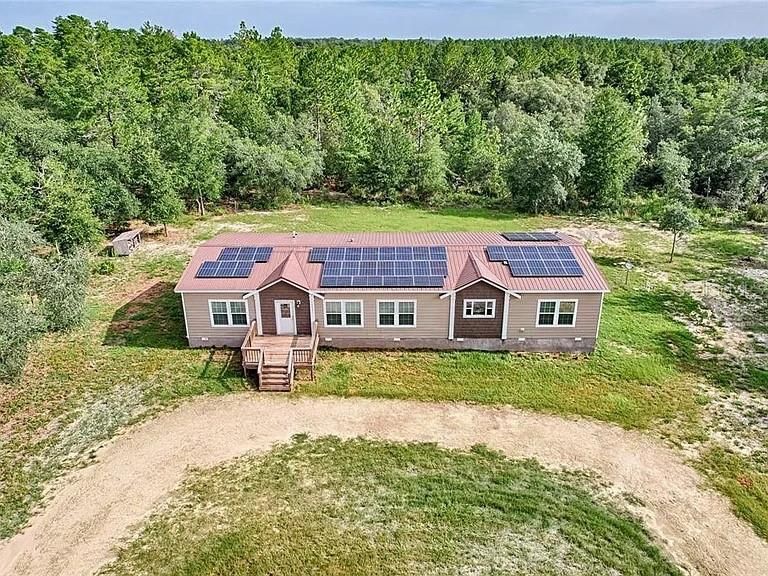 For Sale: $274,993 (4 beds, 2 baths, 2280 Square Feet)