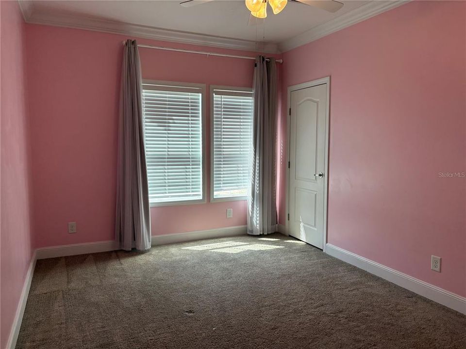 For Sale: $274,993 (4 beds, 2 baths, 2280 Square Feet)