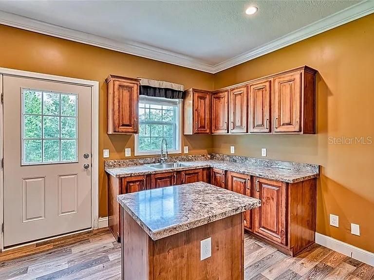 For Sale: $274,993 (4 beds, 2 baths, 2280 Square Feet)