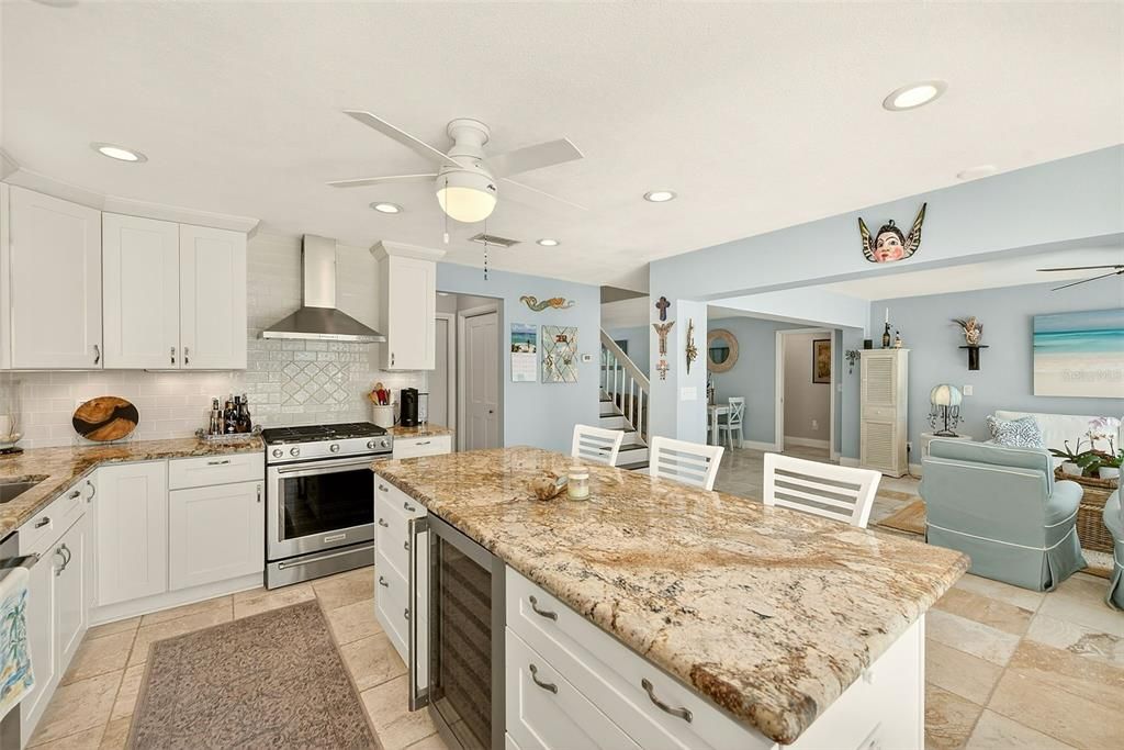 На продажу: $1,599,000 (3 спален, 3 ванн, 1898 Квадратных фут)