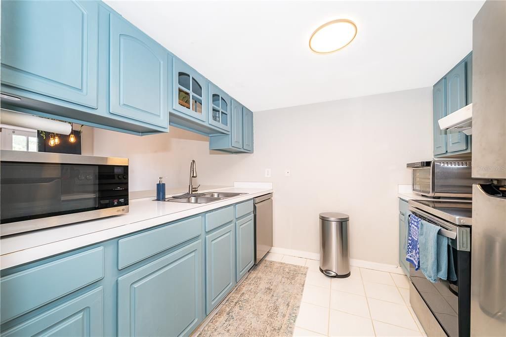 For Sale: $181,000 (2 beds, 2 baths, 1152 Square Feet)