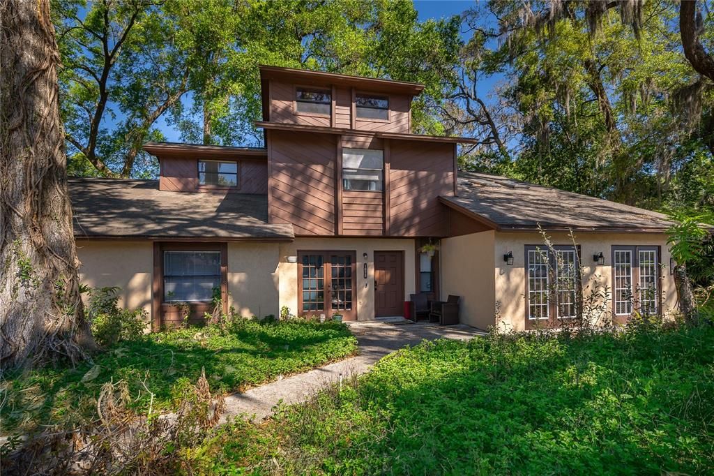 For Sale: $181,000 (2 beds, 2 baths, 1152 Square Feet)