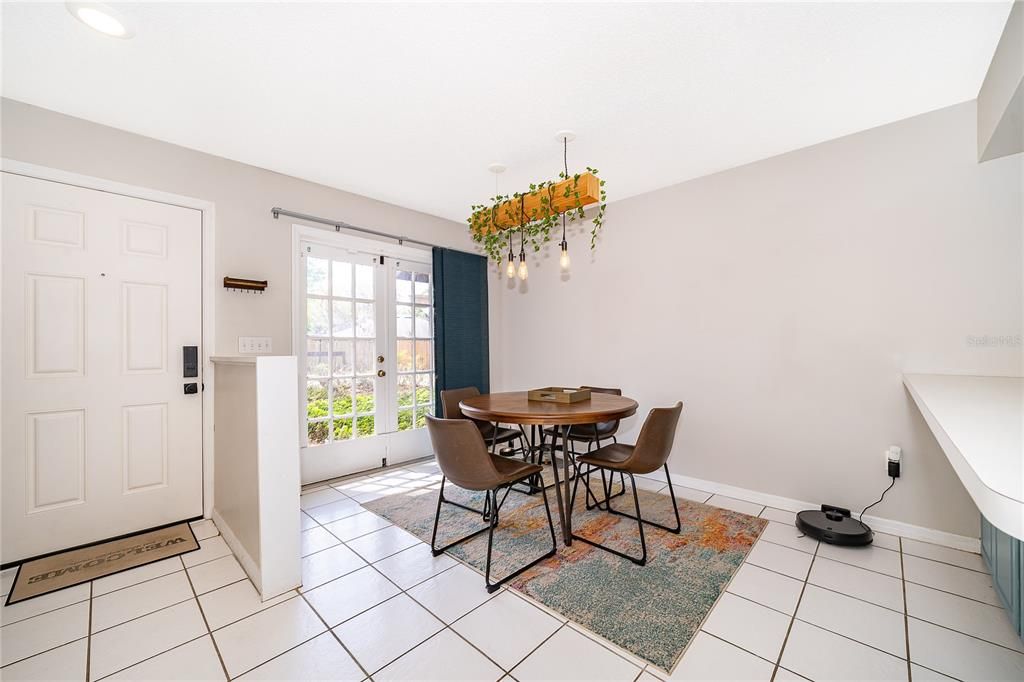 For Sale: $181,000 (2 beds, 2 baths, 1152 Square Feet)