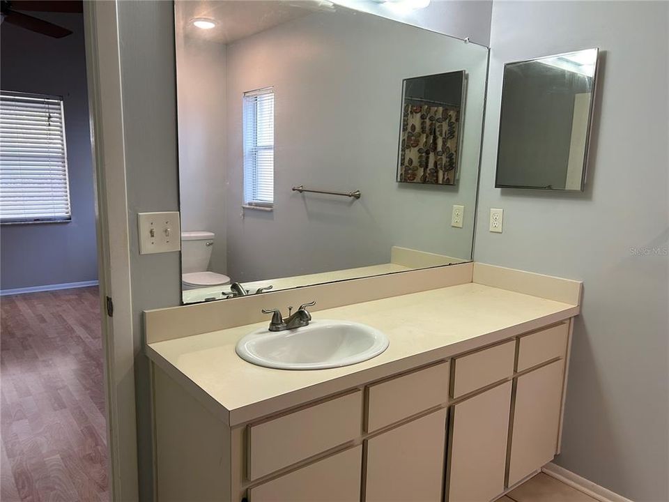 For Rent: $2,600 (3 beds, 2 baths, 1781 Square Feet)